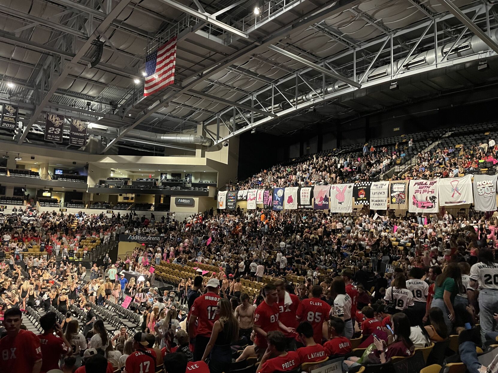 UCF community comes together to raise money for breast cancer awareness